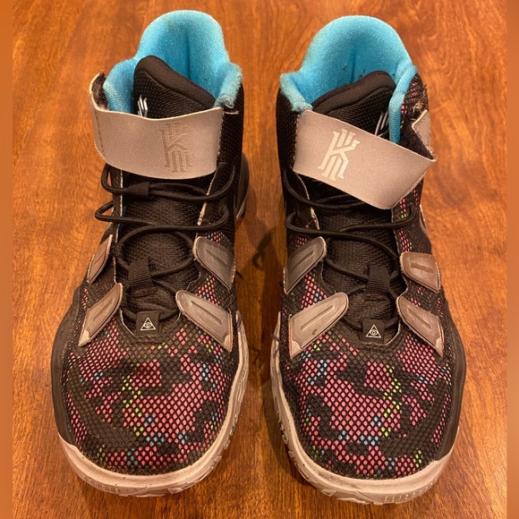 Nike Kyrie 7 GS Pixel Camo Black Multi Color Shoes - Picture 1 of 9
